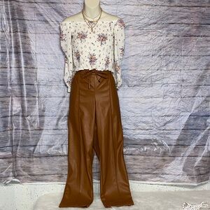 Rewind Floral Print Cropped Blouse